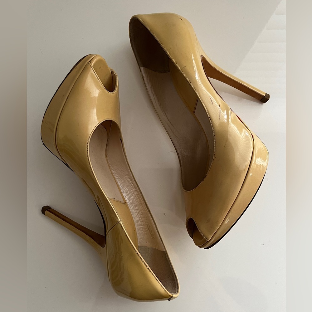 DIOR Peep Toe Pumps💯% Authentic